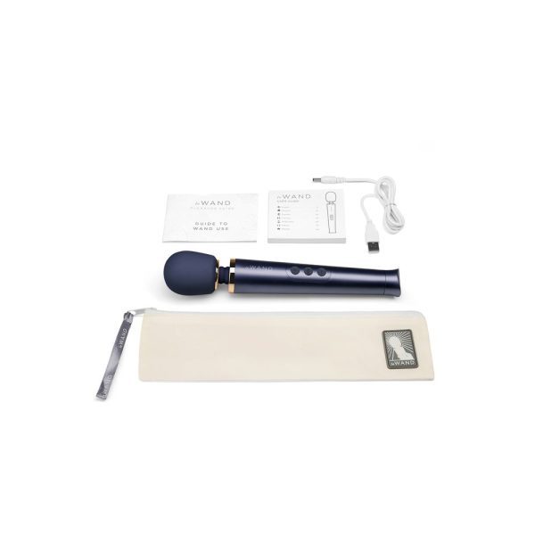 Le Wand Petite Rechargeable Vibrating Wand Massager - Image 4